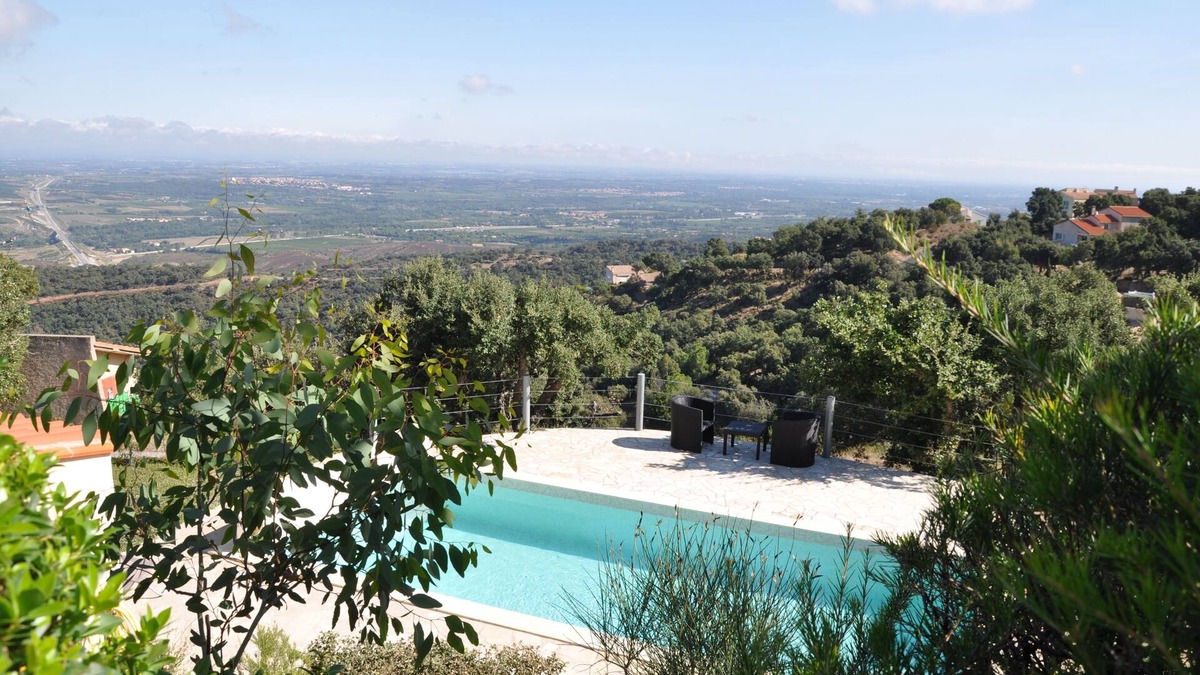 Le Boulou Villa | Villla mountain with swimming pool, beautiful sea views
