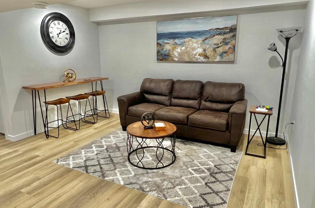 West Edmonton Apartment | Vinash Luxury Suite