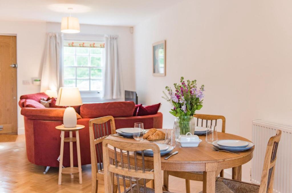 Hythe House | Vine Cottage by Bloom Stays