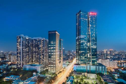 Ngoc Khanh Apartment | Vinhomes Metropolis Hanoi - South Land