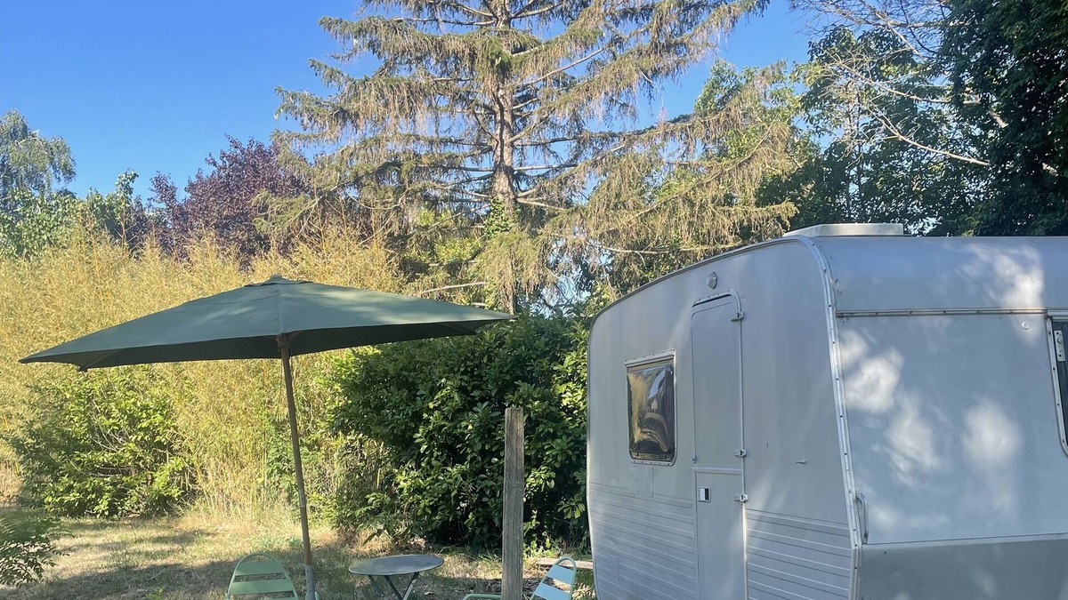 Molandier House | Vintage caravan of the "Cabanes du Vigné".