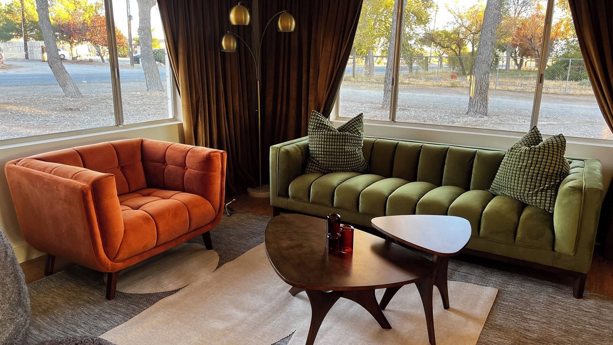 Pahrump House | Vintage Desert Retreat
