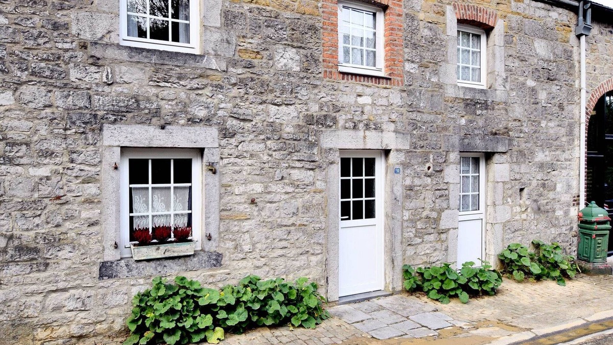 Borlon House | Vintage Holiday Home in Durbuy with Terrace, Garden, Parking
