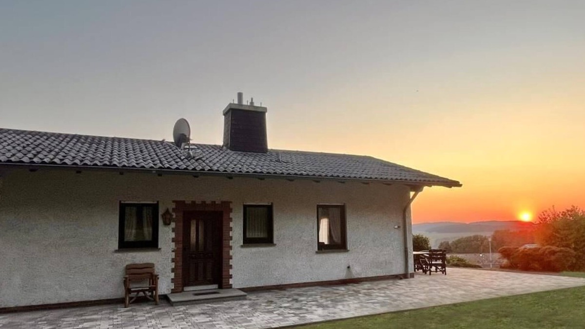 Rengshausen House | Vintage house on the Heidchen with sauna