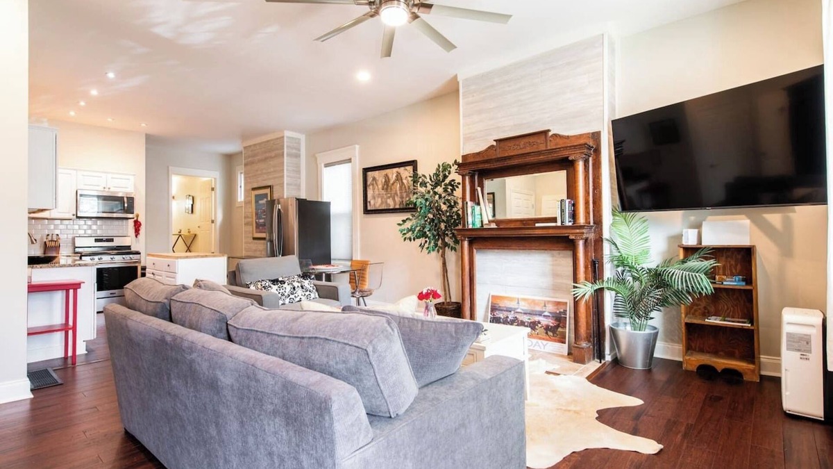 Germantown Apartment | Vintage yet Modern Highlands home! Walk to venues!