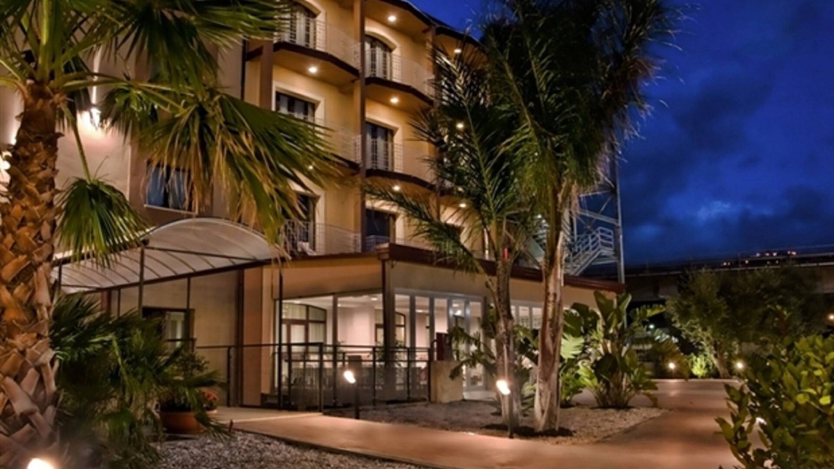 Divieto Hotel | Viola Palace Hotel