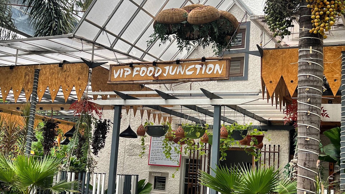 Nashik Hotel | VIP GUEST HOUSE