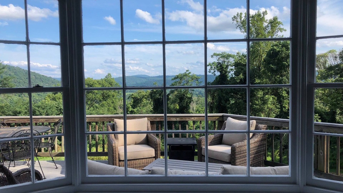 Linden House | Virginia Wine Country Retreat 60 mi. from DC