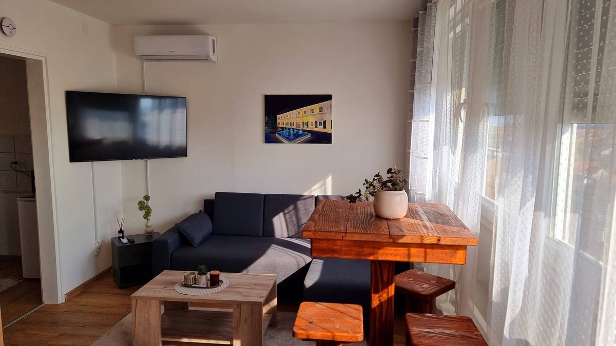 Virovitica Apartment | Virka studio apartment - SELF CHECK IN, Virovitica, Croatia