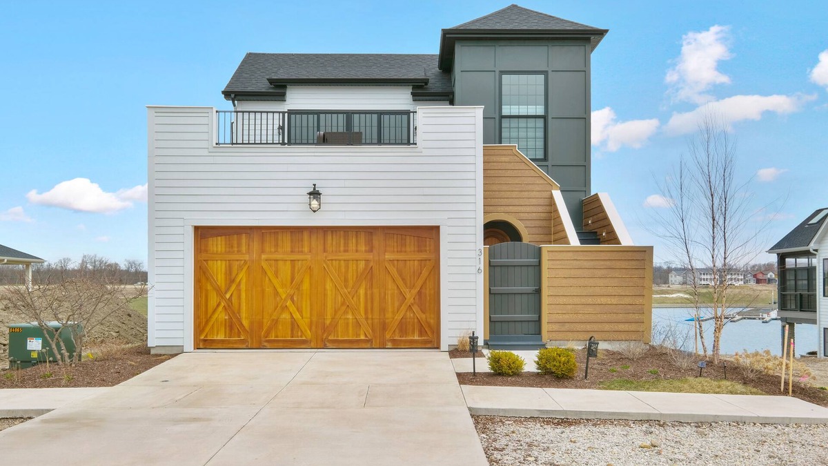 Ottawa House | Vista di Marina 3 bed 3.5 bath
