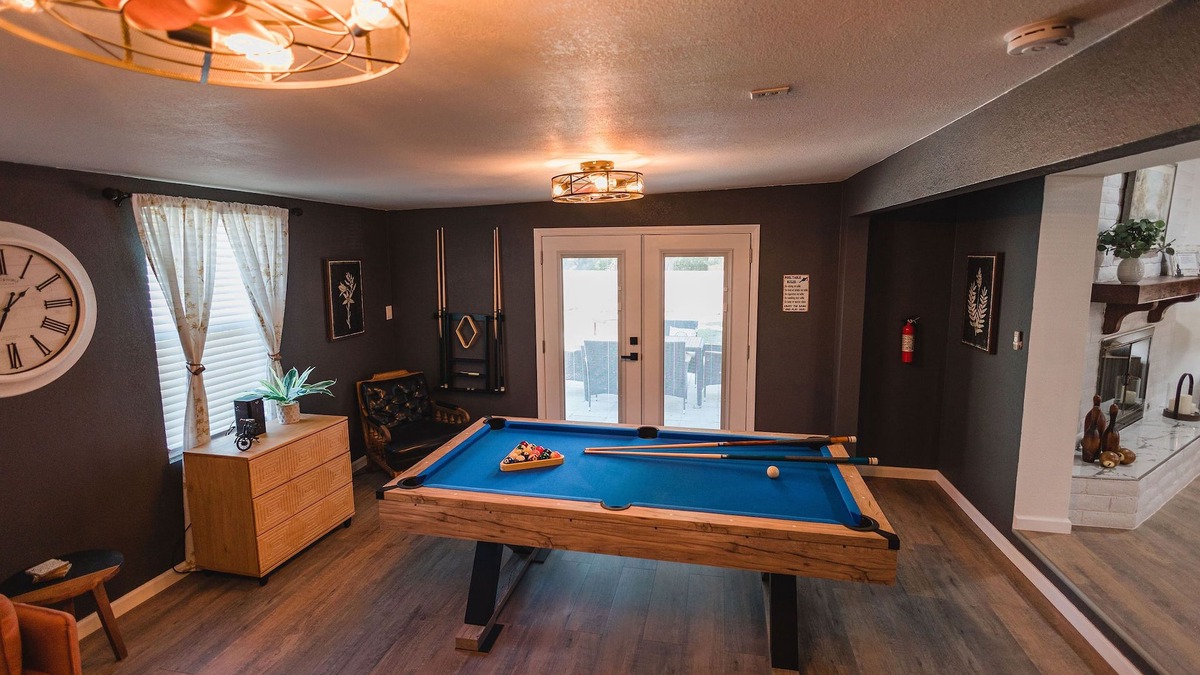 Roswell House | Vista Experience w/King Size Bed & Pet Friendly