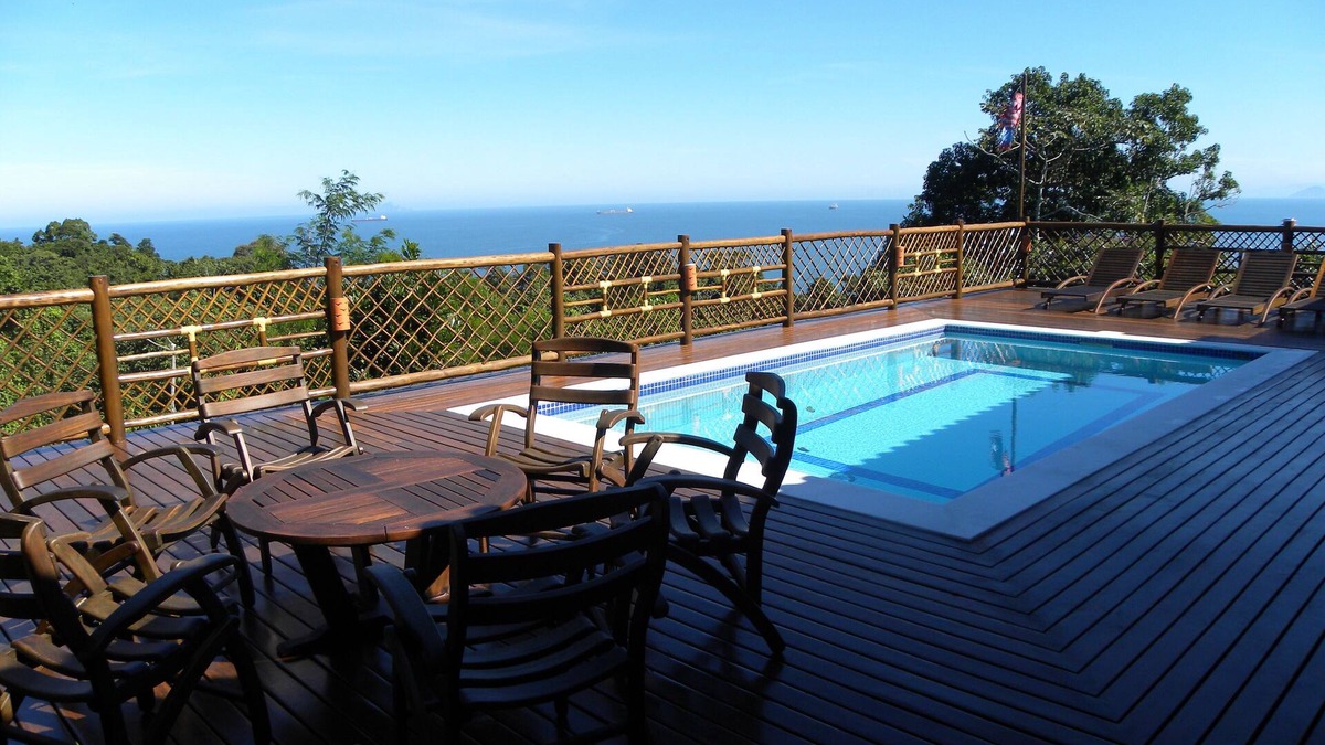 Sao Pedro House | Vista Film with Very Comfortable - 6 suites