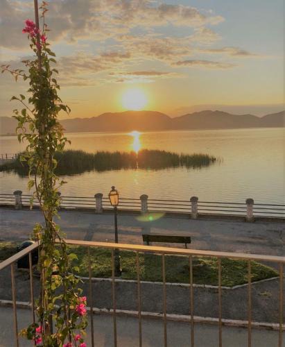 Torre del Lago Puccini Apartment | Vista Lago