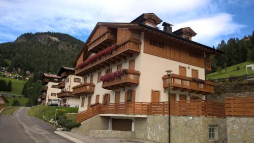 Colle Santa Lucia Apartment | Vista Pelmo