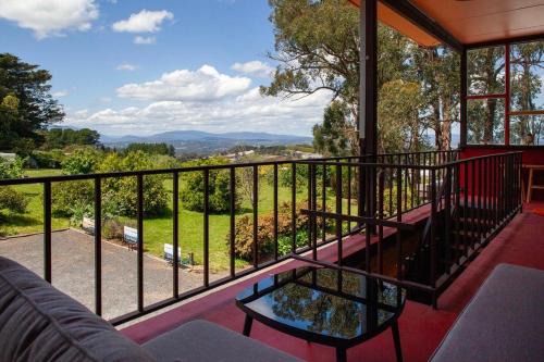 Silvan Apartment | Vista Suite Treetops Silvan Valley Lodge