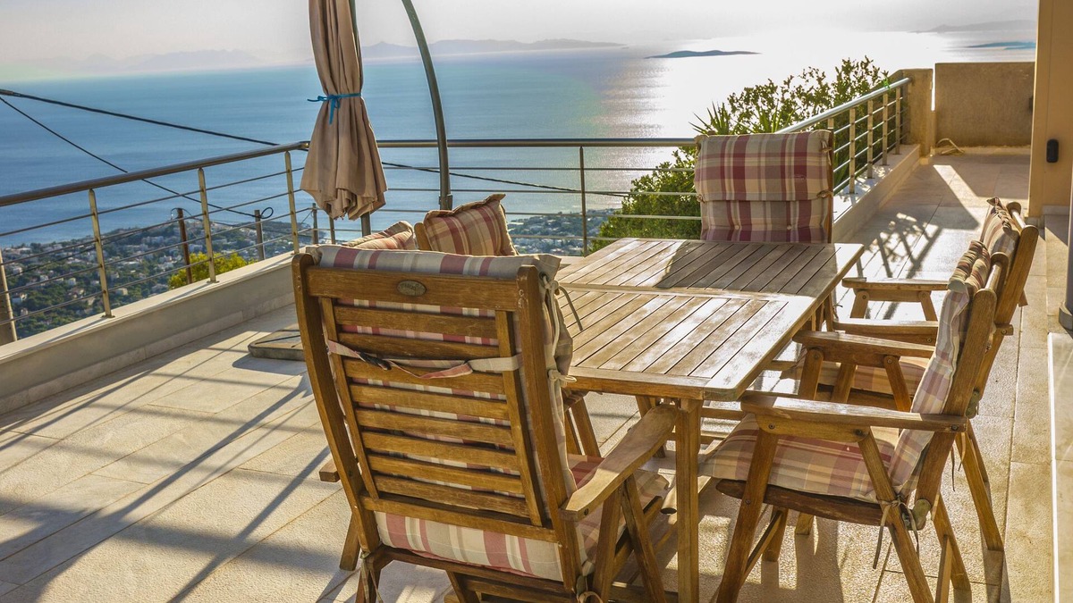 Saronikos House | Viva B&B