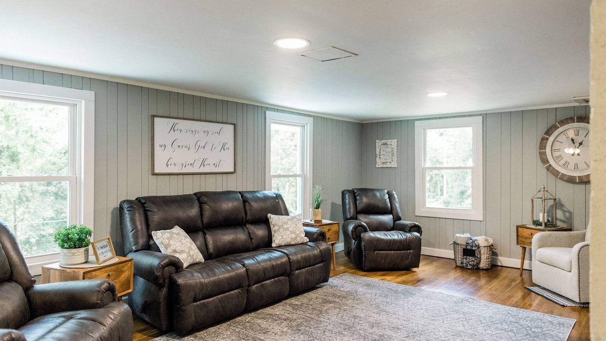 Millersburg House | Vivian's Serenity Guest House
