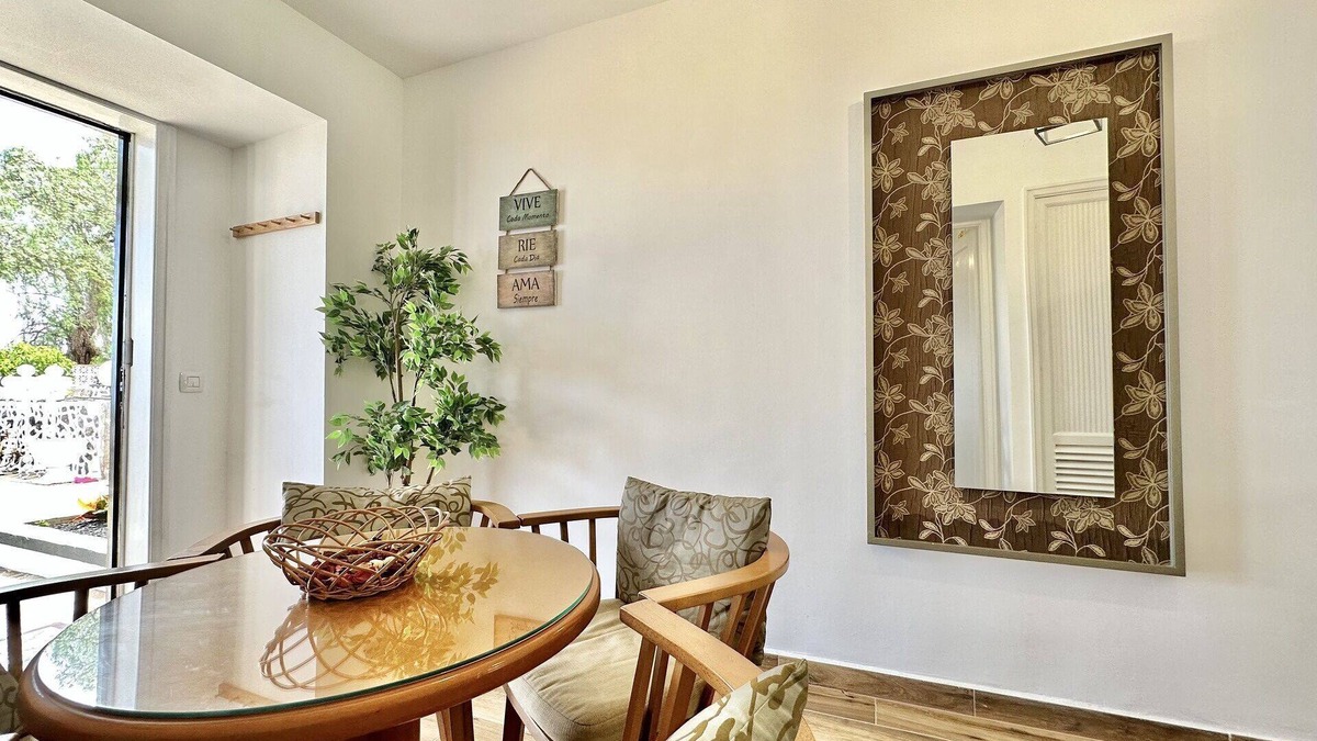 Las Arenas Apartment | Vizcaina - Peach by TOR