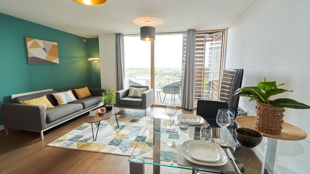 Central Milton Keynes Apartment | Vizion by ShortstayMK