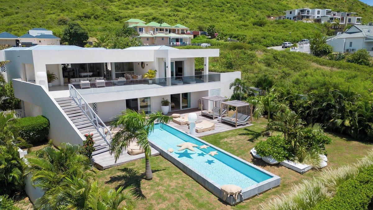 Cul de Sac Villa | Vogue Art | Ocean View - Located in Exquisite Grand Case with Private Pool