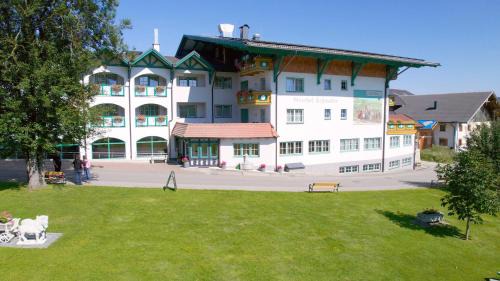Berg im Attergau Hotel | Voralpenhotel Schmoller