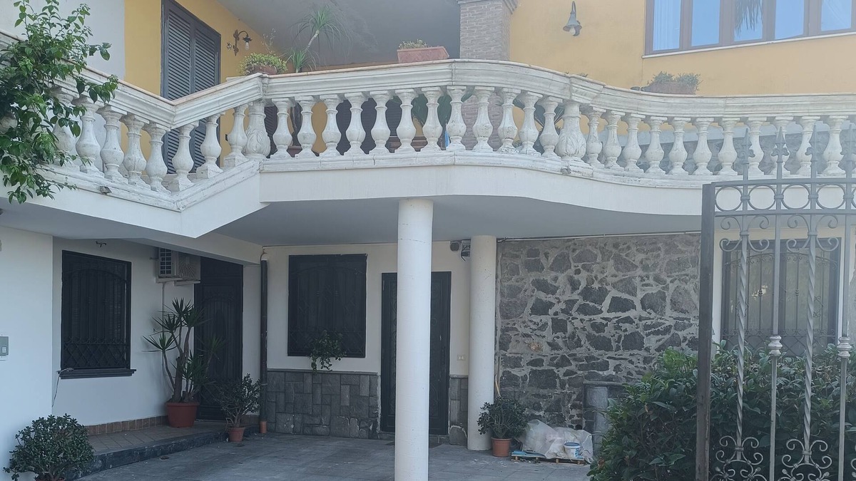 Santa Maria la Carita Apartment | Vrbo Property