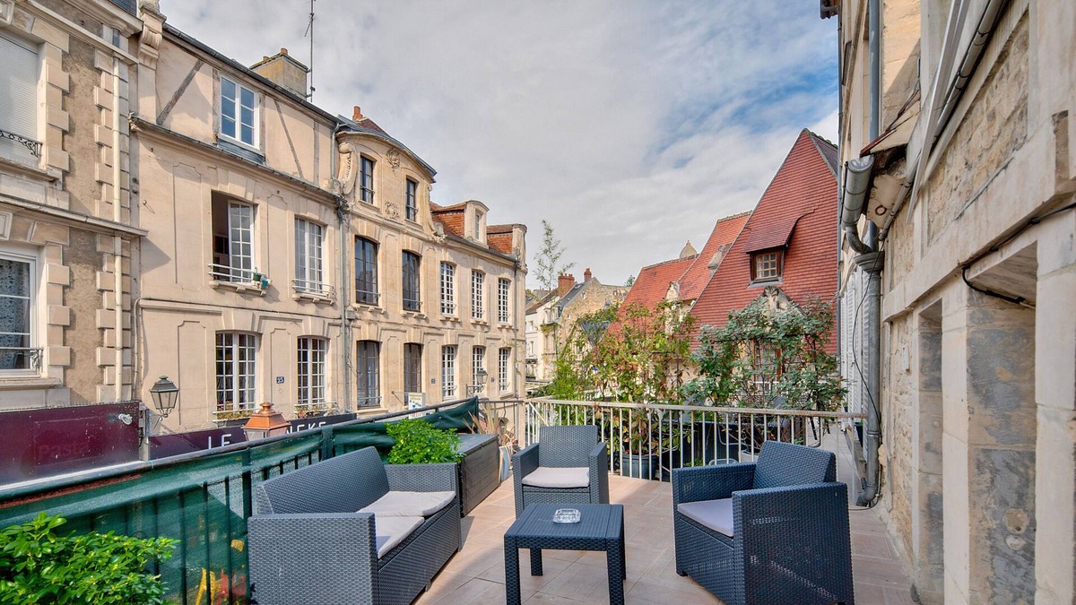 Vaugueux Apartment | Vrbo Property