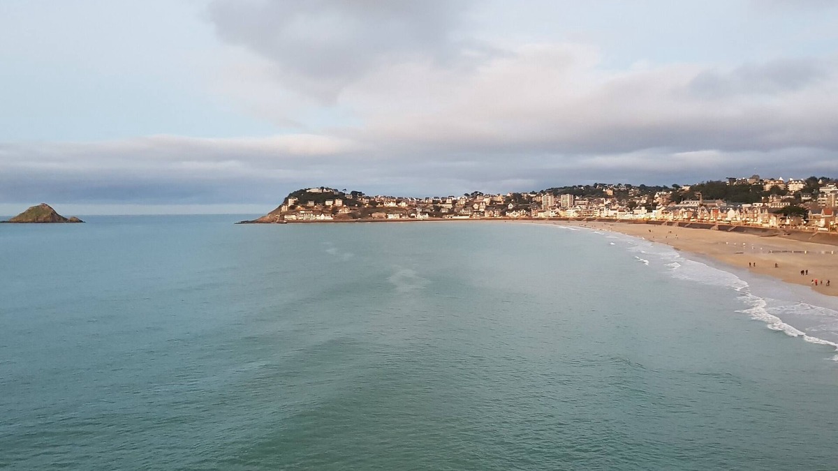 Planguenoual House | Vrbo Property
