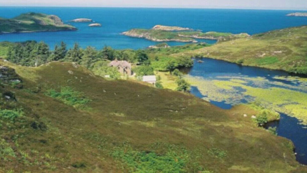 Drumbeg Cabin | Vrbo Property