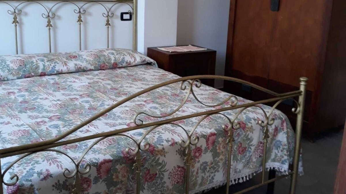 Gioia Tauro Apartment | Vrbo Property