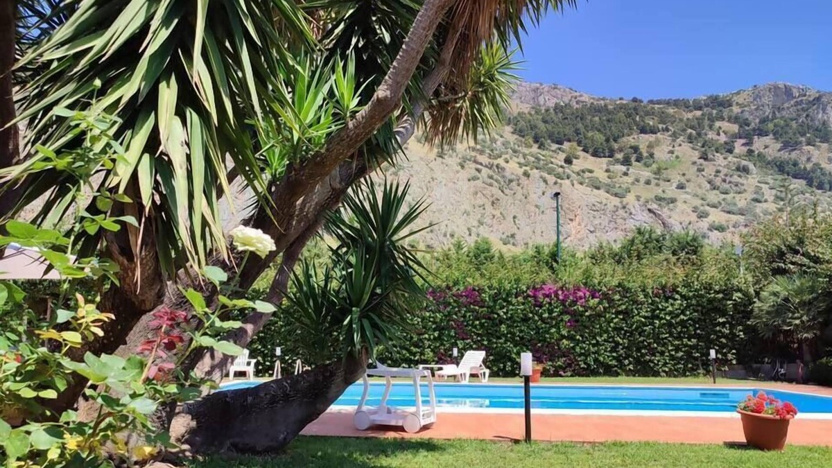 Quartiere XXIV Don Bosco Apartment | Vrbo Property