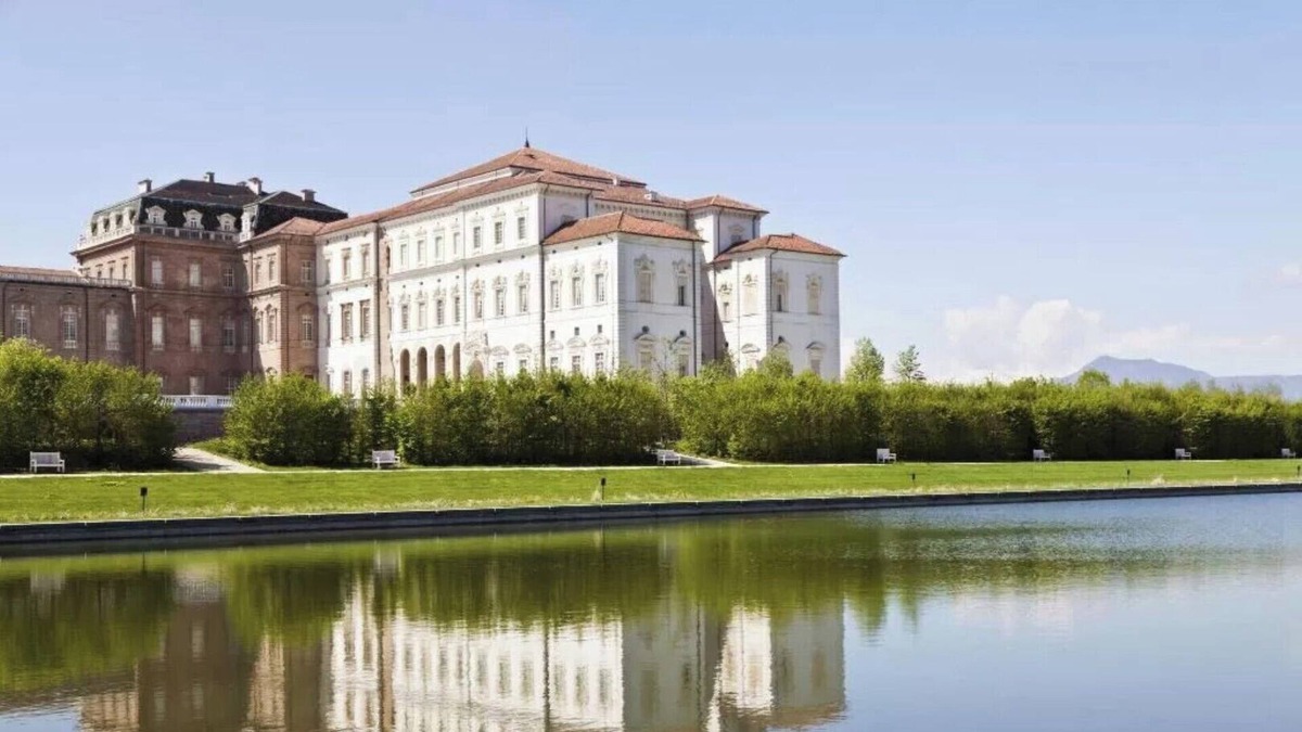 Venaria Reale Apartment | Vrbo Property