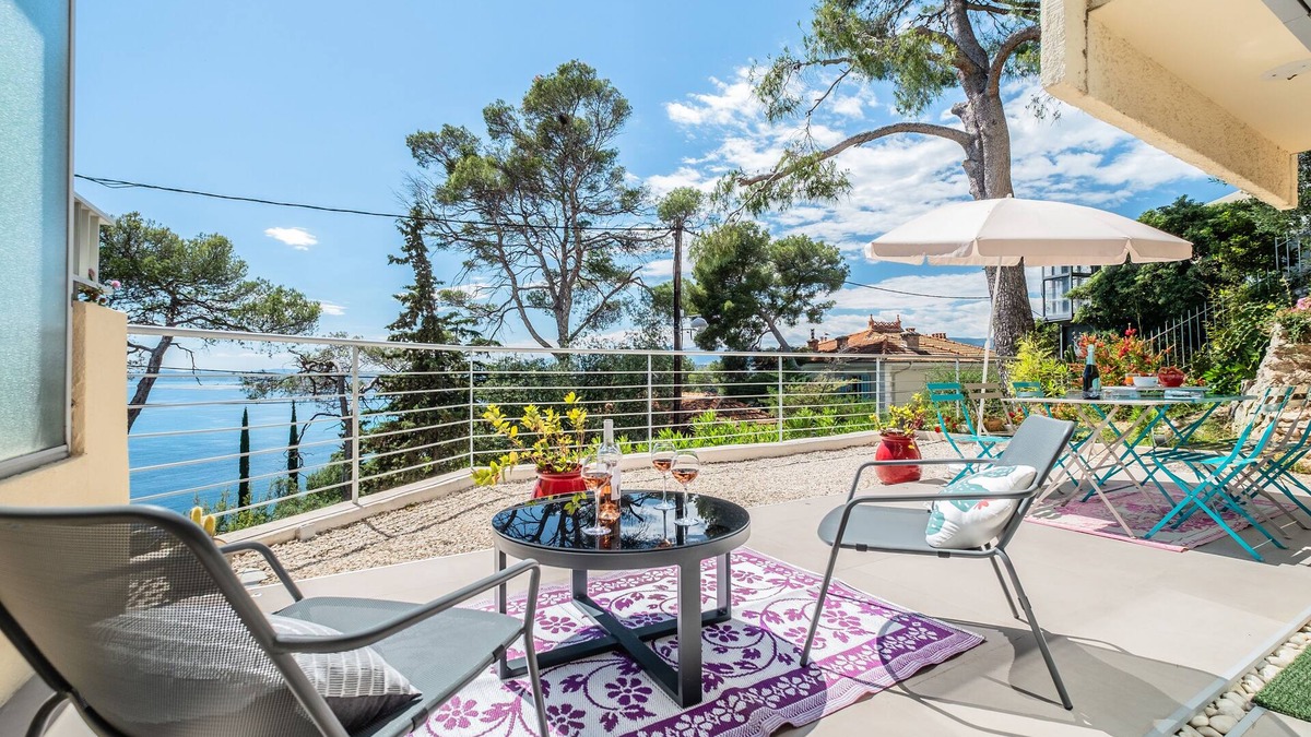 Lazaret Apartment | Vue Des Anges-Breathless views over Baie des Anges