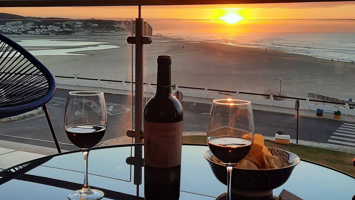 Foz do Arelho Apartment | VUE EXCEPTIONNELLE SUR L'OCEAN ET PLAGE AU PIED