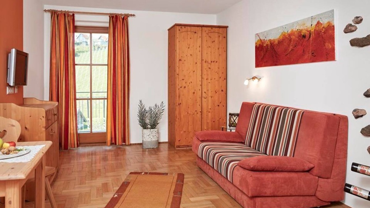 Gruisla Bed & Breakfast | Vulkanzimmer - ab 3 Nächten - Winzerhof Klöckl