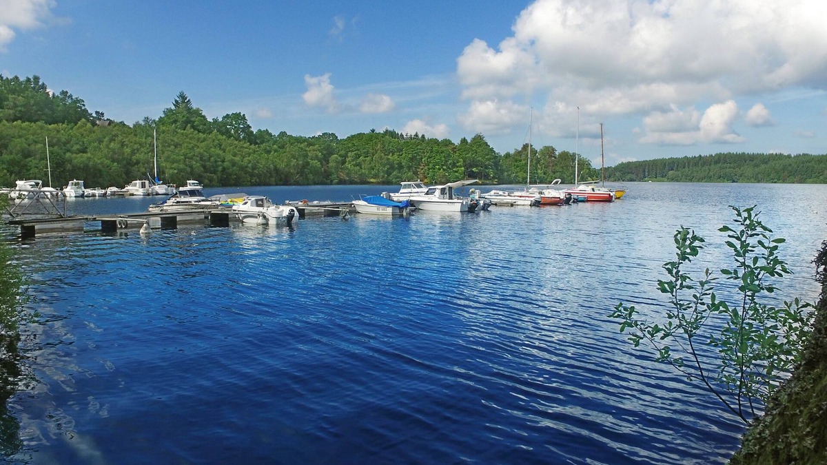 Nedde Other | VVF Château sur la Vienne Lac de Vassivière, Nedde