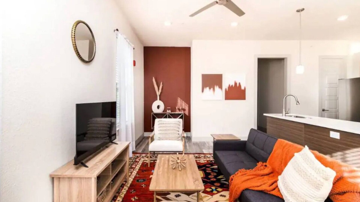 Fort Worth Condo | W. 7th - Private Balcony - Unique Copper Cavern