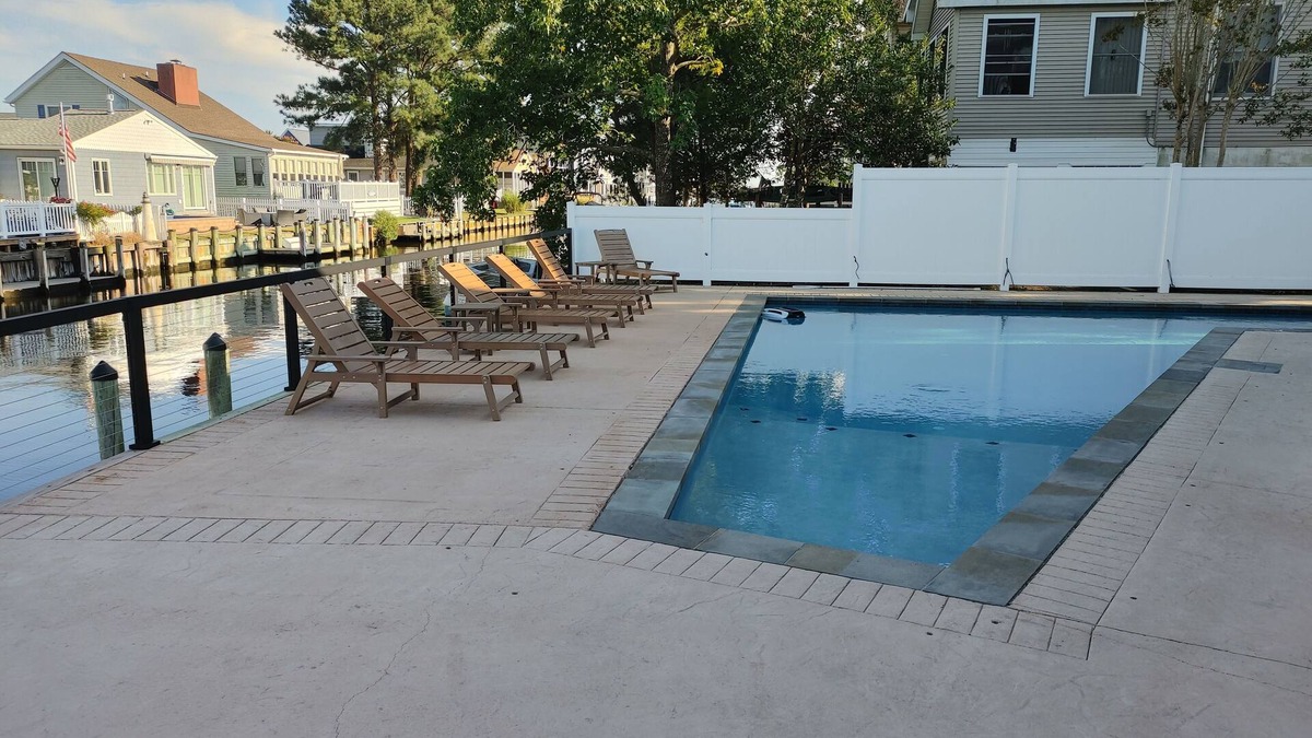 Keen-Wik On the Bay House | W. Fenwick Beach Retreat-Saltwater Pool and Canal Front! Minutes to Fenwick & OC