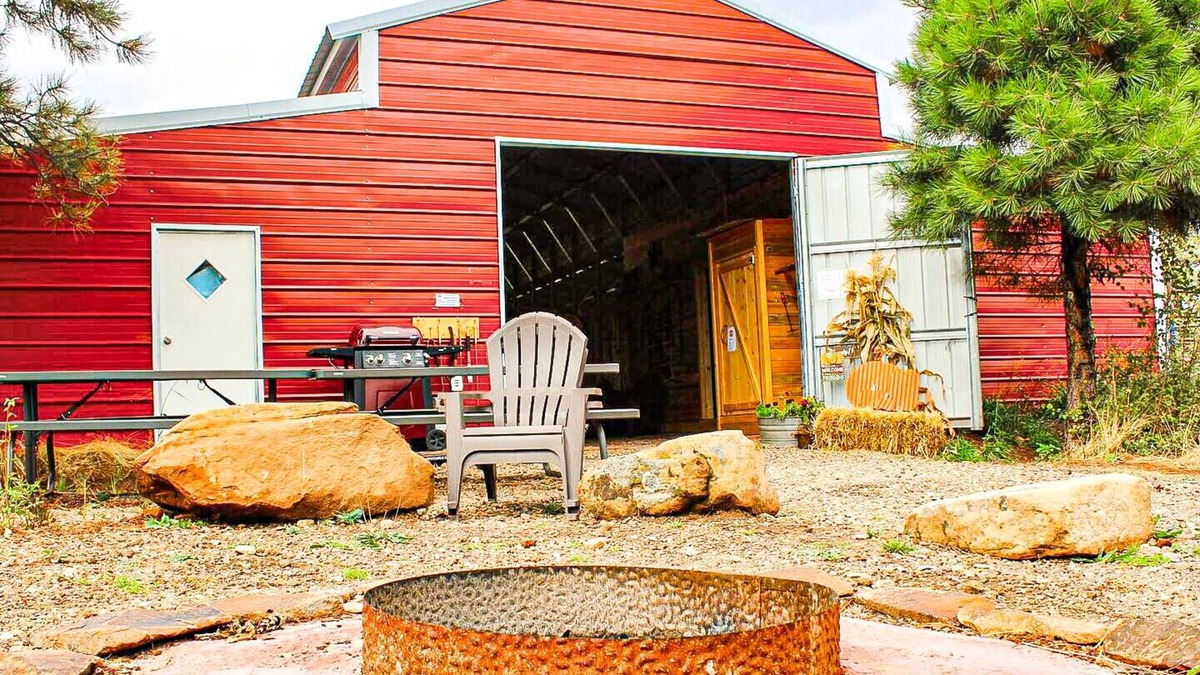 Monticello House | W-W: The Barndominium for Large Groups
