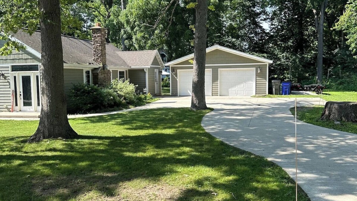 Muskego House | W179-Pearl · Muskego Getaway
