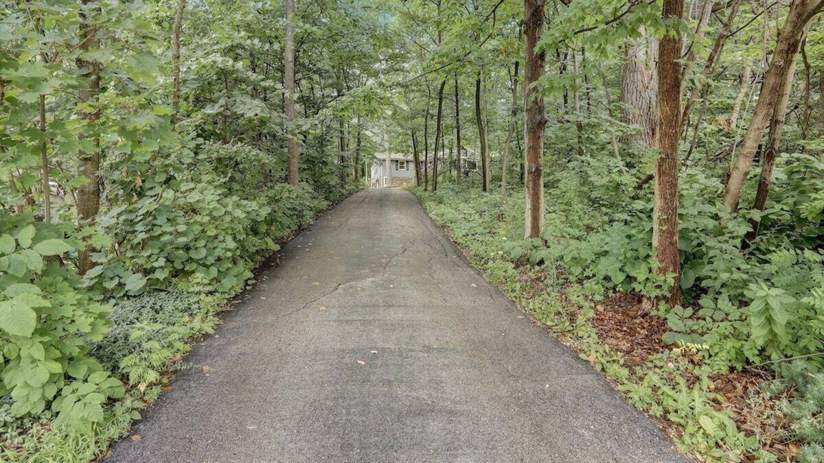Muskego House | W194S-Racine · Muskego Hideaway on 2 Acre Lot