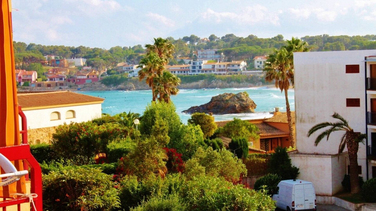 Palamos Apartment | W213-AP. 2/4 PERS. AT 100 M FROM THE BEACH LA FOSCA - SEEVIEW -TERRACE - PARKING