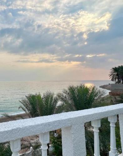 Tiwi Hotel | Wadi shab Beach Resort