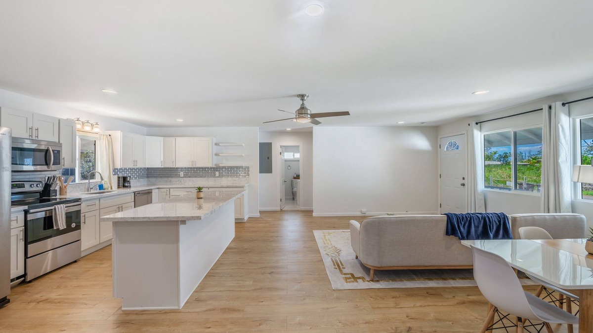 Wahiawa House | Wahiawa 4BR - Sleeps 8, WiFi, A/C + Dole & Beach