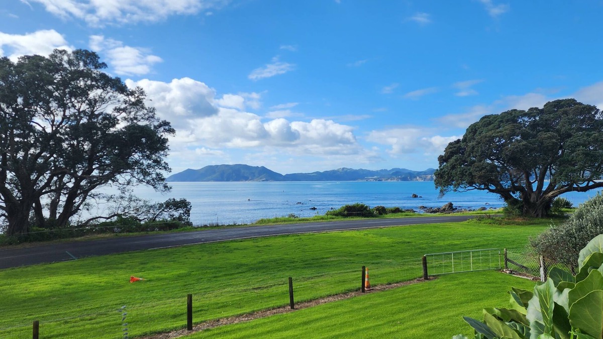 Waihau Bay House | Waihau Bay Paradise