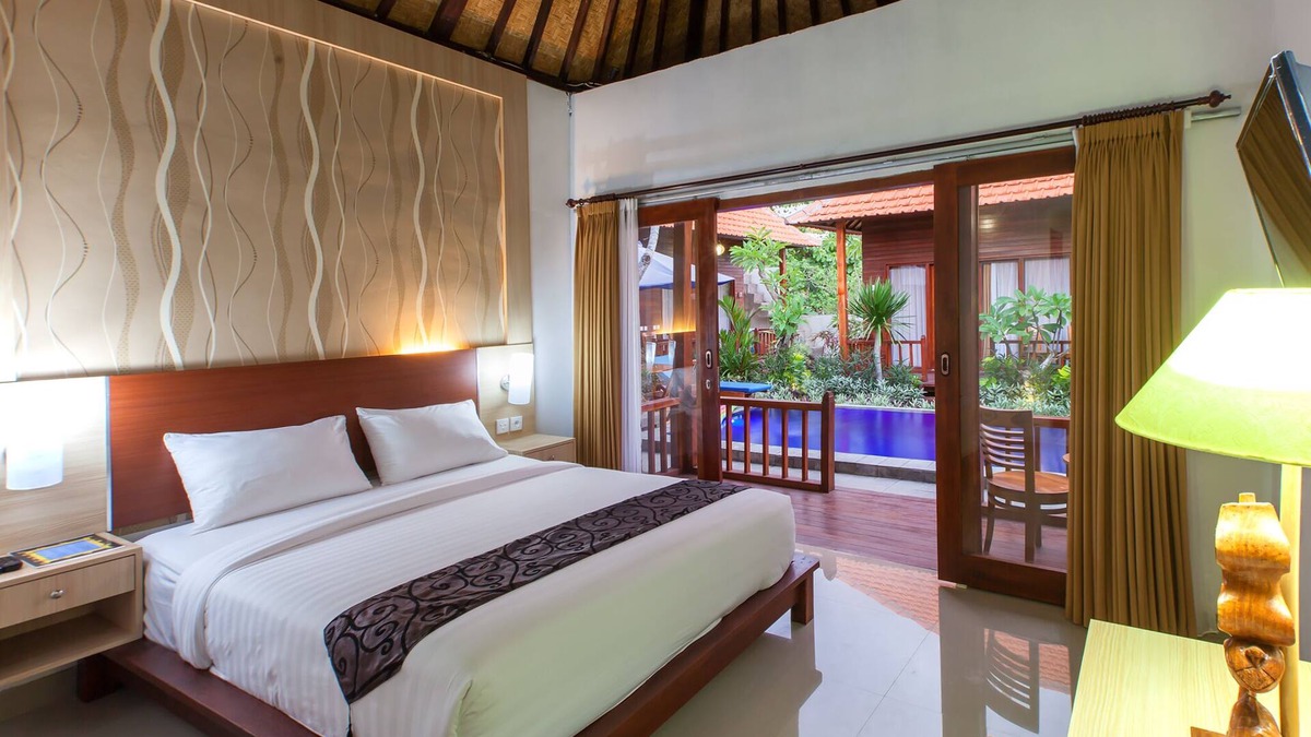Batukandik Hotel | Wait Garden Cottage a Unique building, swimming pool, Restaurant and Bar