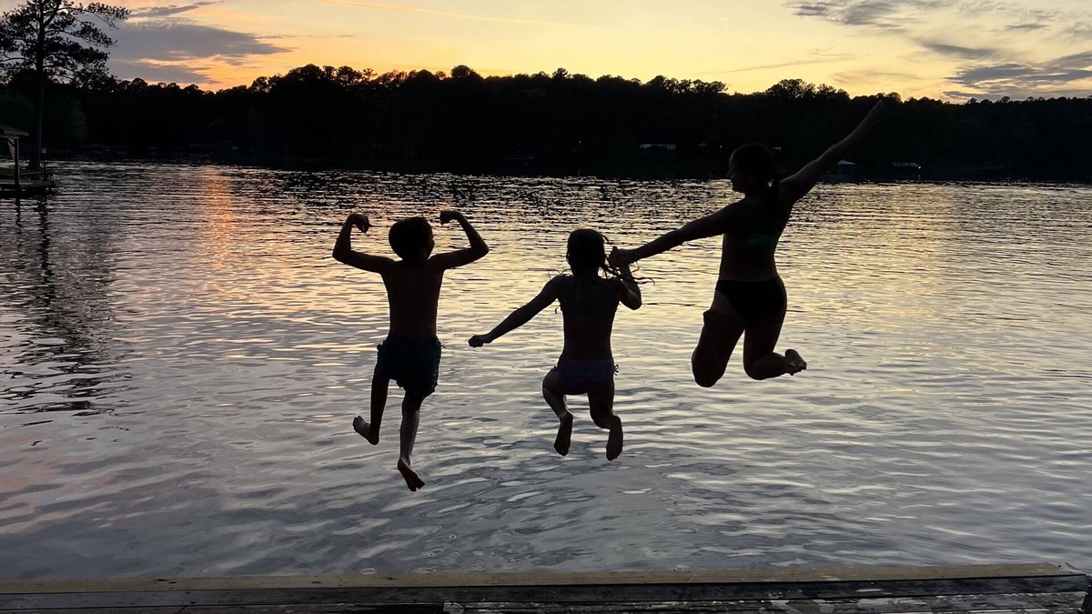 Milledgeville House | Wake n’ Lake