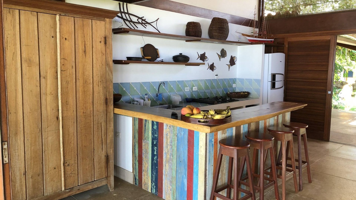 Litoral Sul da Bahia House | Wake up to the waves in Marau