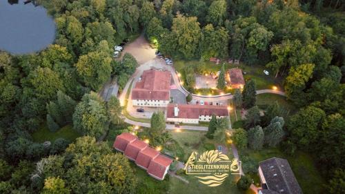 Feldberger Seenlandschaft Hotel | Waldhotel & Restaurant Stieglitzenkrug