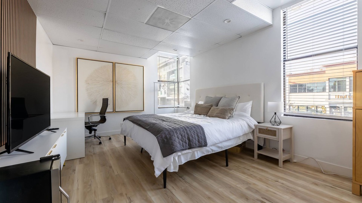 Pasadena House | Walk distance to convention center and Caltech center Pasadena private parking